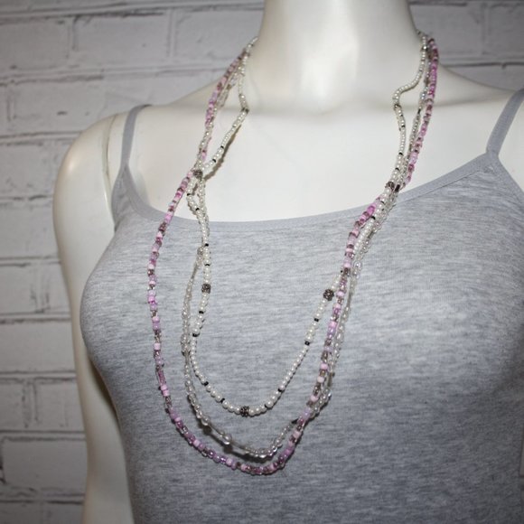 🤍💜 White, Purple + Silver Beaded Layered Necklace · 32" 💜🤍 - Picture 3 of 4
